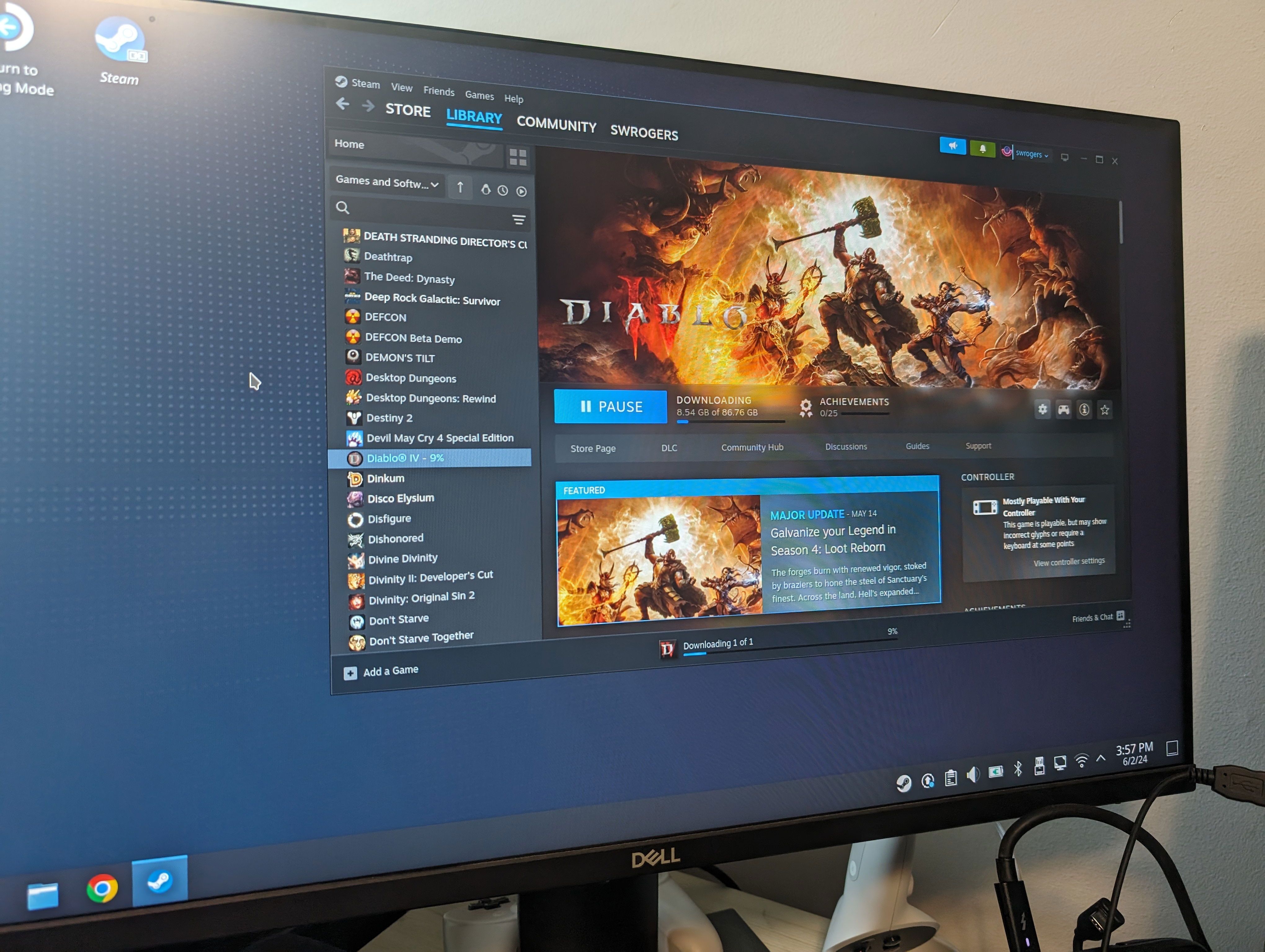 Diablo IV being installed onto my Steam Deck in desktop mode.
